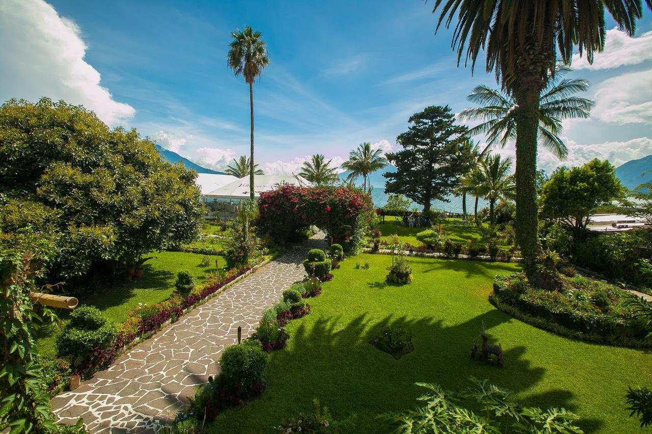 Hotel Y Centro De Convenciones Jardines Del Lago Panajachel Bagian luar foto